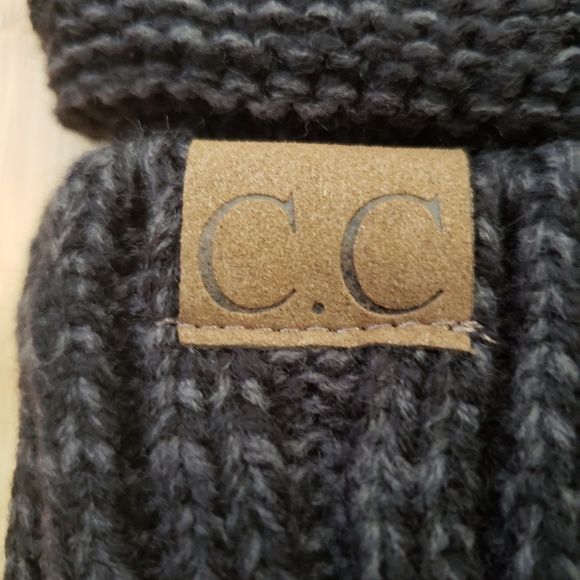 Beanie - Picture 2 of 2